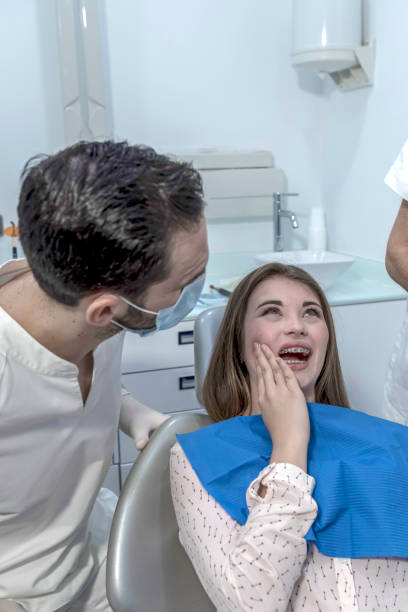 Best Emergency Treatment for Toothache in Humboldt, IA